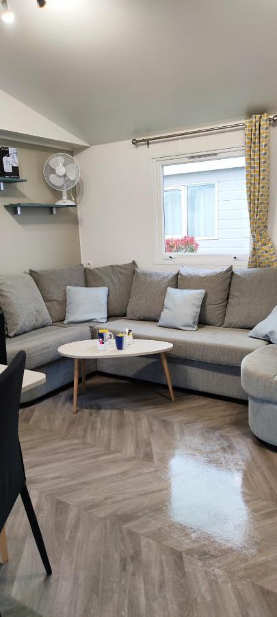 אונזה Assist' Mobil Home 397 - Mobil Home 3 Chambres 2 Salles De Bain , Au Calme מראה חיצוני תמונה